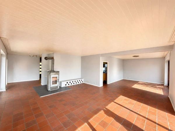Immobilie in Unterkirnach - Großzügige 5-Zimmer-Erdgeschosswohnung mit Gartenbereich und 2 Garagen in Unterkirnach - Bild 4