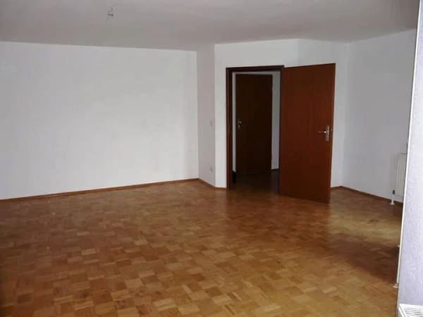 Immobilie in Crimmitschau - Vermietete Eigentumswohnung mit Balkon - attraktive Kapitalanlage in zentraler Lage von Crimmitschau - Bild 4