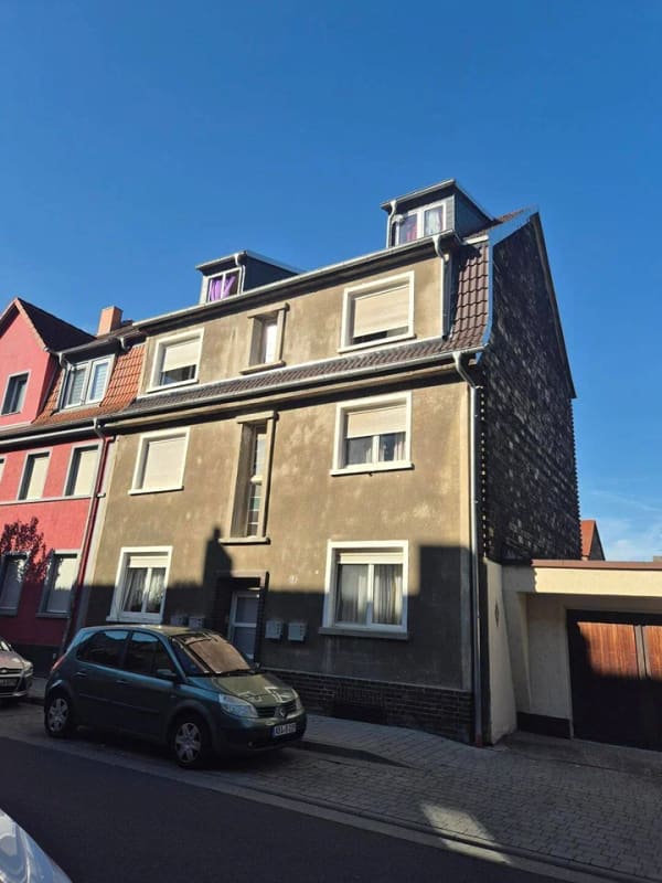 Immobilie in Bitterfeld-Wolfen - Voll vermietetes 4-Familienhaus in Bitterfeld - Wolfen, OT Bitterfeld - Bild 0