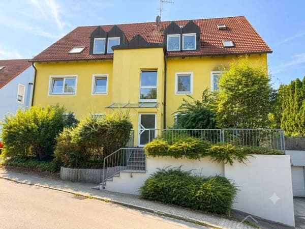 Immobilie in Burgthann - Ruhige Lage Bauhjahr 1992! Eigennutzung oder Vermietung schöne Maisonette-Wohnung mit Süd-Balkon - Bild 0