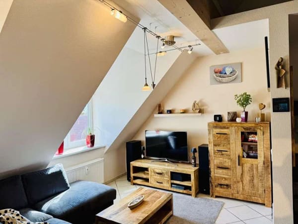 Immobilie in Ammerndorf - Einzigartige Galeriewohnung mit Süd-Balkon und unverbaubarem Blick ins Biberttal - Bild 1