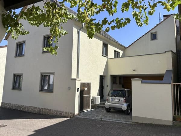 Immobilie in Bubenheim - Wie Neubau: 4,5 Zimmer-EFH mit Innenhof und sep. 1.200 m² Gartengrundstück in Bubenheim - Bild 0