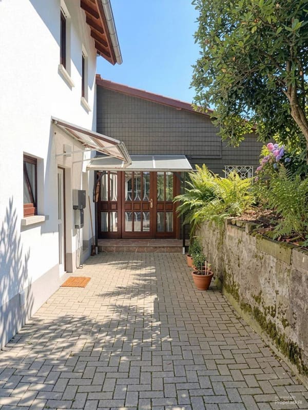 Immobilie in Wilhelmsfeld - Stilvoll Wohnen - Waldrand - Wohnung im REH Stil - Garage - Balkon - Terrasse - Gartengrundstück - Bild 2