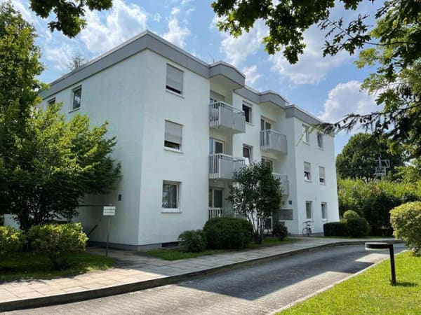 Immobilie in Gauting - FREI! Renovierungsbedürftige Wohnung Nahe Zentrum und Bahnhof - Bild 0