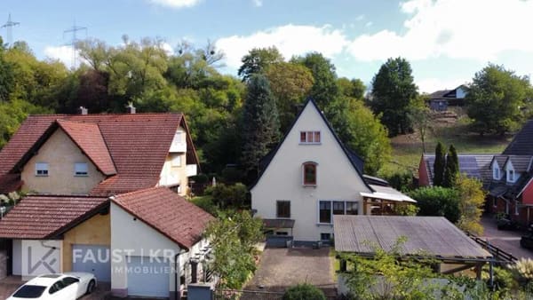 Immobilie in Laufach - Die Dükervilla - Historisches Wohnensemble mit zwei Wohneinheiten und großzügigem Grundstück - Bild 1