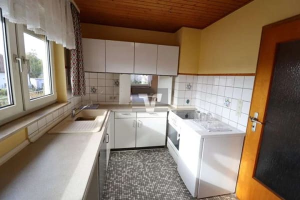 Immobilie in Neuhofen - Jetzt schnell sein! Familienfreundliche Doppelhaushälfte mit viel Platz und Potenzial! - Bild 4