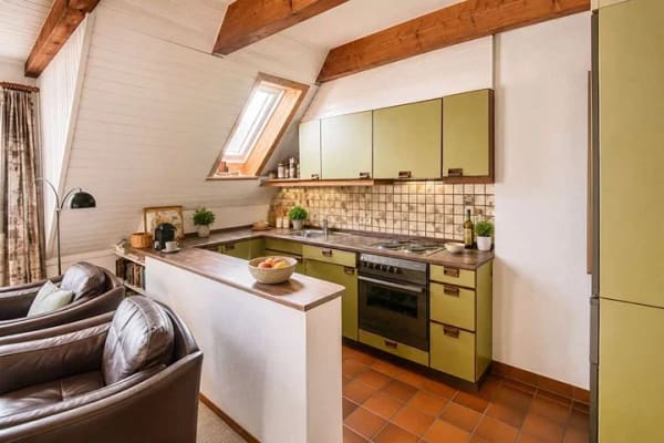 Immobilie in Norddorf auf Amrum - Individuelle Ferienwohnung mit Kamin, Südloggia und Garage (2 Zimmer + 2 Räume im Spitzboden) - Bild 4