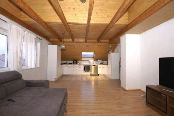 Immobilie in Kindsbach - Geräumige 2 Zimmer DG Wohnung - Bild 0