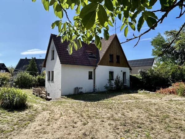 Immobilie in Spardorf - Renovierungsbedürftiges Einfamilienhaus mit großem Grundstück - Bild 4