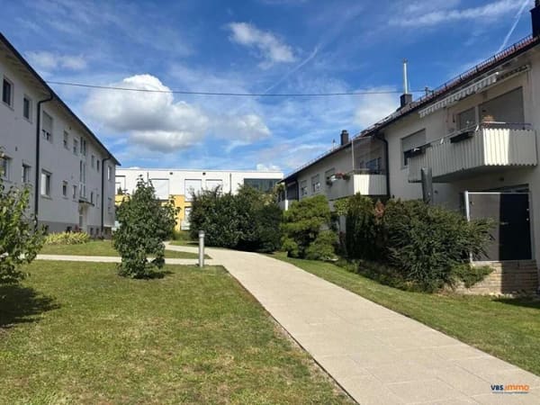 Immobilie in Kernen im Remstal - Bezugsfreie 2,5-Zi-Wohnung inkl. Garage in ruhiger Wohnlage - Bild 0