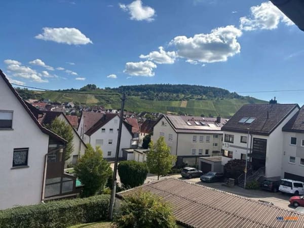Immobilie in Kernen im Remstal - Bezugsfreie 2,5-Zi-Wohnung inkl. Garage in ruhiger Wohnlage - Bild 2