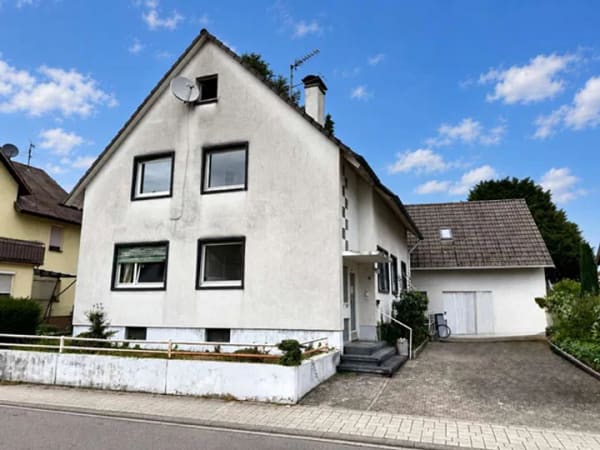 Immobilie in Elchesheim-Illingen - Freistehendes Einfamilienhaus mit viel Potential - Bild 0