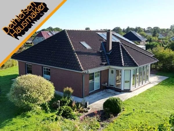 Immobilie in Windbergen - Verkauf eines Walmdachbungalows mit Wintergarten und Garage in Sackgassenlage in Windbergen bei Meld - Bild 0