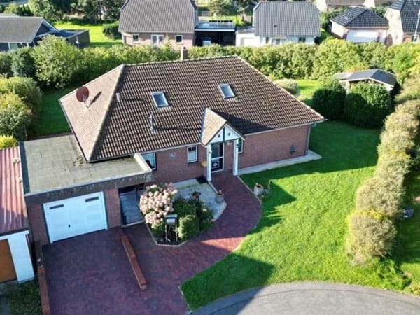 Immobilie in Windbergen - Verkauf eines Walmdachbungalows mit Wintergarten und Garage in Sackgassenlage in Windbergen bei Meld - Bild 3