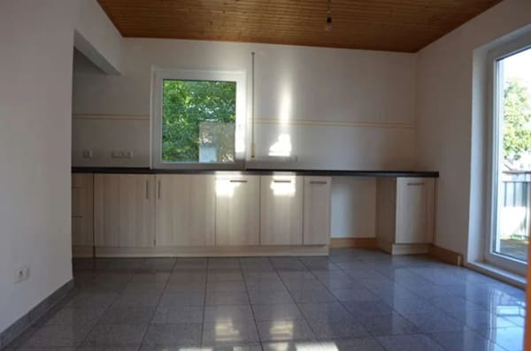 Immobilie in Schwabmünchen - Geräumige, sonnige 2,5-Zimmer Wohnung - Bild 2