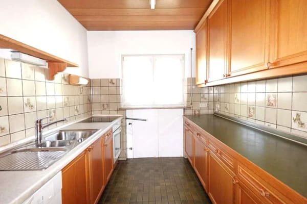 Immobilie in Illingen - Großzügiges Einfamilienhaus mit Garten und viel Potenzial - Bild 3