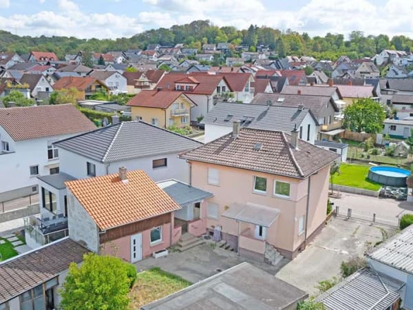 Immobilie in Rauenberg - Freistehendes Einfamilienhaus mit tollem Garten in Feldrandlage von Rauenberg-Malschenberg - Bild 2