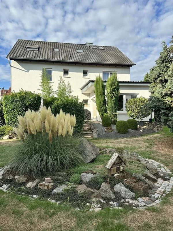 Immobilie in Großostheim - Wohnstätte mit Flair – großzügiges 3-Etagen-Wohnhaus mit  großem Garten in zentraler Lage  - Bild 2