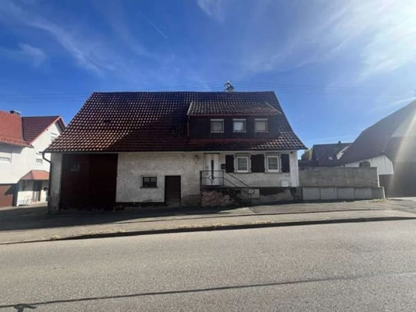 Immobilie in Dietingen - Einfamilienhaus mit viel Potenzial - Bild 1