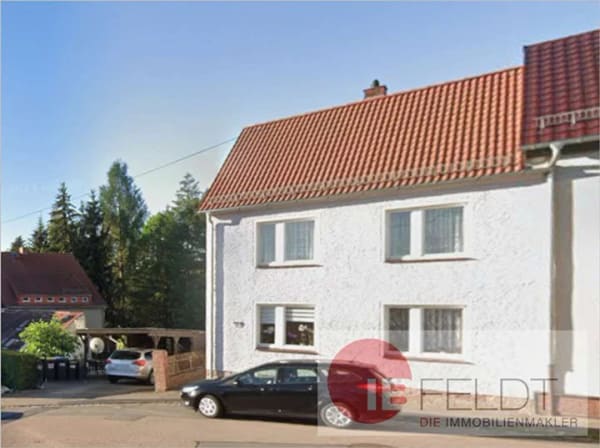 Immobilie in Hainichen - Provisionsfrei! Reihenendhaus nahe Chemnitz mit Entwicklungspotenzial in ruhiger Wohnlage - Bild 1
