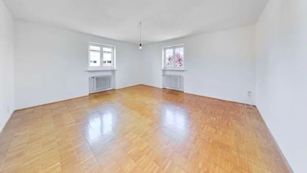 Immobilie in Weyarn - Zweifamilienhaus auf sonnigem Grundstück - Bild 2