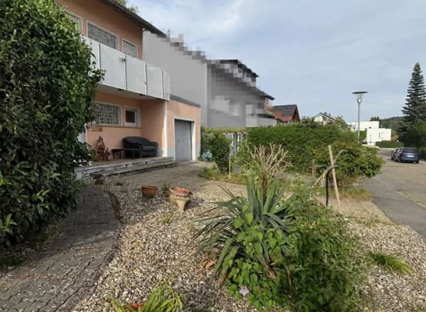 Immobilie in Neckarbischofsheim - Familientraum in Neckarbischofsheim: Großzügiges Haus mit schönem Garten - Bild 1
