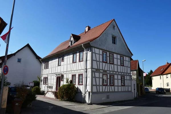 Immobilie in Riedstadt - 3-Parteienhaus in Riedstadt-Crumstadt – hochwertig saniert und vielseitig nutzbar - Bild 0