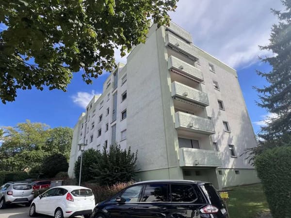 Immobilie in Hirschberg an der Bergstraße - Sehr gut konzipierte 3,5-Zimmer-Wohnung mit großer Loggia und Garage in gefragter Wohnlage - Bild 0