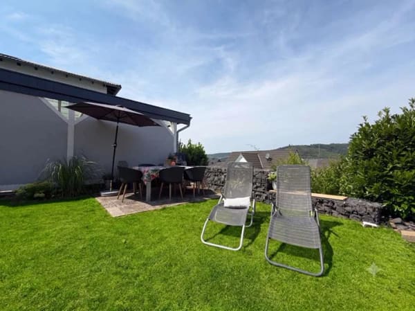 Immobilie in Herdorf - Lichtdurchflutetes Wohlfühlhaus mit tollem Garten in sehr guter Lage von Herdorf. - Bild 4