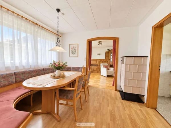 Immobilie in Dettingen unter Teck - Freistehendes Einfamilienhaus - Garagen - Garten - Bild 4