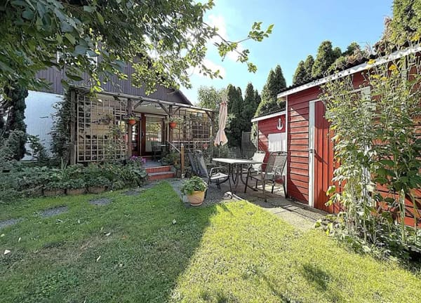 Immobilie in Veitsbronn - Vielseitiges Ein- oder Zweifamilienhaus mit Wintergarten und großer Sonnenterrasse - Bild 3