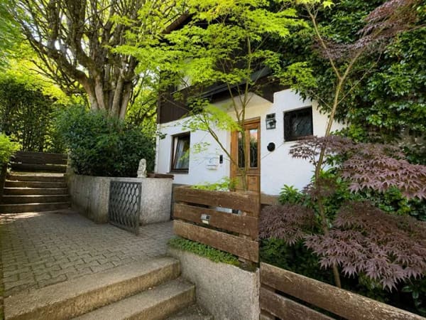 Immobilie in Hausham - Reihenmittelhaus oberhalb von Hausham - Bild 1