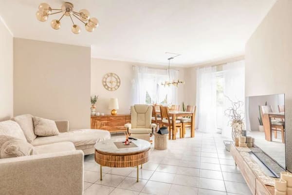 Immobilie in Langenselbold - Langenselbold: Schöne 3-Zimmer-Wohnung mit tollem Grundriss und Süd-West Balkon in beliebter Lage - Bild 2