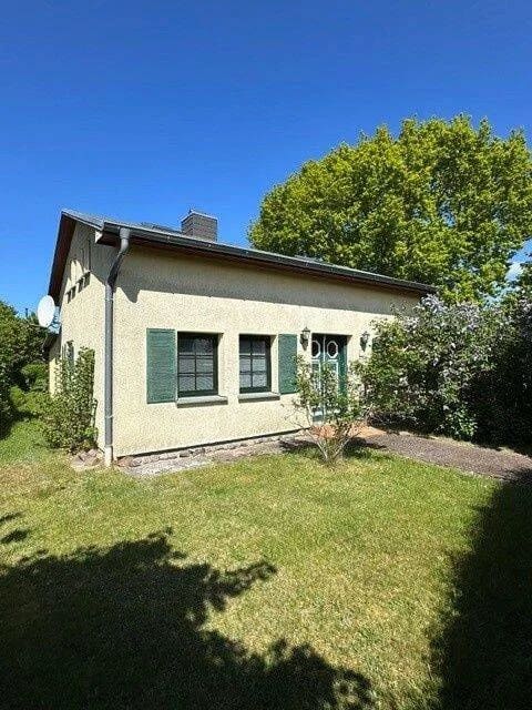 Immobilie in Fuhlendorf - Idyllisches Einfamilienhaus mit großem Grundstück Nähe Bodden - sofort verfügbar - Bild 0