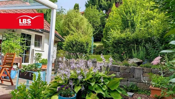 Immobilie in Morsbach - Charme und Freiraum für Mehrgenerationen, Großfamilie oder Selbstständige - Bild 0