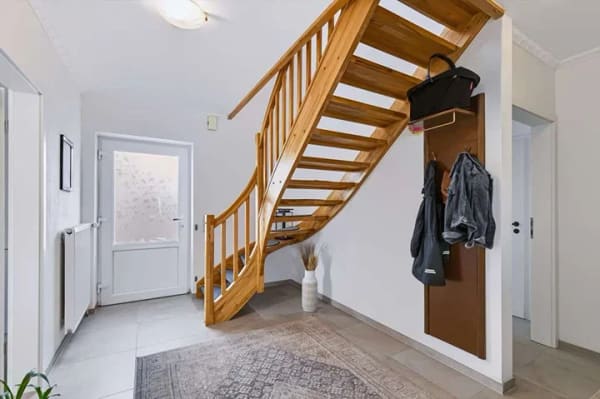 Immobilie in Lütjenburg - Einziehen & Wohlfühlen: Modernes Einfamilienhaus mit Südterrasse, Obstgarten & Photovoltaik - Bild 4