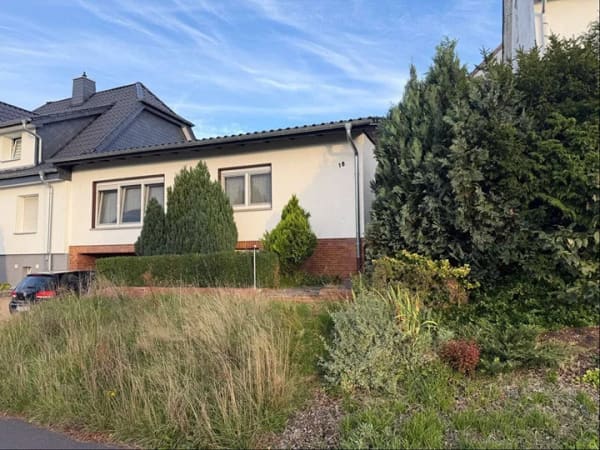 Immobilie in Heringen - Einfamilienhaus mit Garage in Leimbach - Bild 0