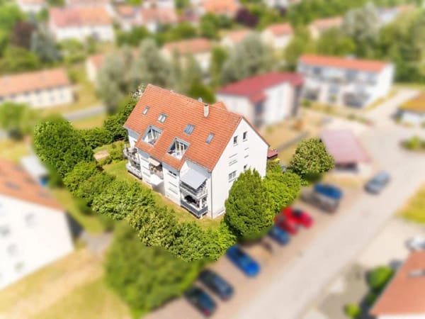 Immobilie in Mellrichstadt - Besondere Wohnung mit Loggia und Aussicht - Bild 0