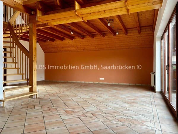 Immobilie in Thalfang - Sanierte Eigentumswohnung mit Weitblick und über 230 m² - Bild 2