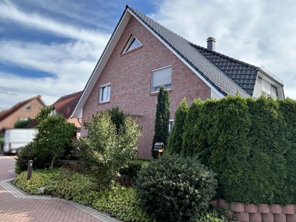 Immobilie in Wildeshausen - Großzügiges Ein-/Zweifamilienhaus in ruhiger Lage von Wildeshausen - Bild 0