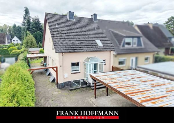 Immobilie in Ellerbek - Gepflegte Doppelhaushälfte mit Doppelcarport und attraktiven Grundstück vor den Toren Hamburgs - Bild 0