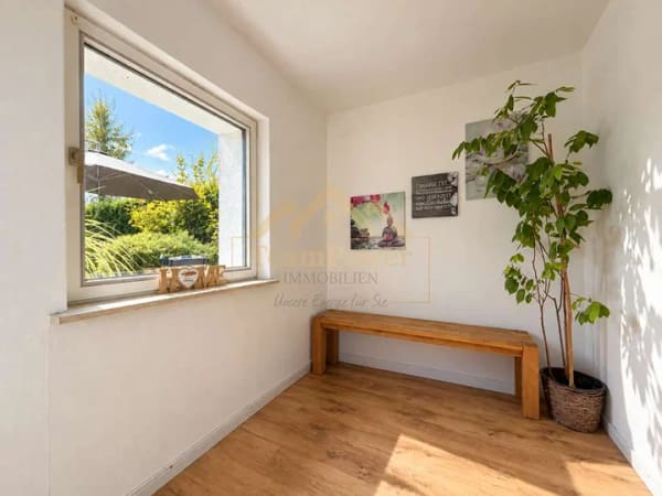 Immobilie in Steinburg - Ein Grundstück mit Weite.
Ein Zuhause mit Persönlichkeit. - Bild 4