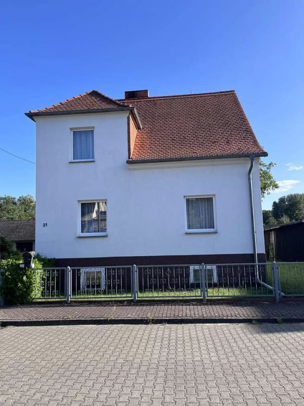 Immobilie in Schenkendöbern - Alltagstaugliches Einfamilienhaus in Schenkendöbern - Bild 0