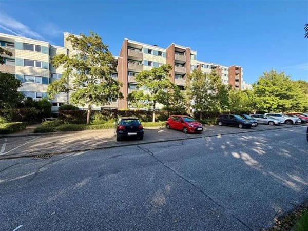 Immobilie in Kronshagen - Bezugsfreie 3,5-Zimmer-Whg. mit Essbereich, Süd-Balkon u. Stellplatz // Kronshagen - Bild 1