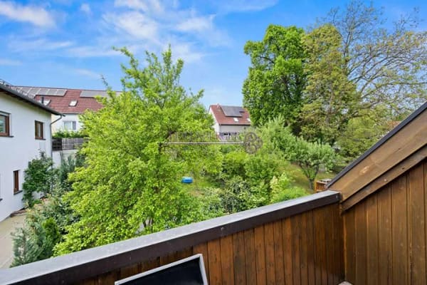 Immobilie in Lappersdorf - Wohnen & Investieren in Lappersdorf – Gepflegtes Dreifamilienhaus mit bald bezugsfreier Wohnung! - Bild 3