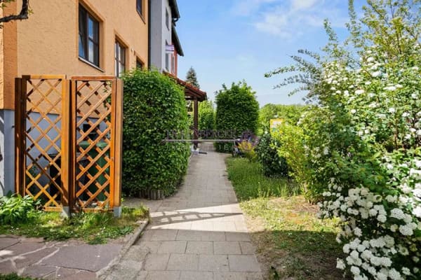 Immobilie in Lappersdorf - Wohnen & Investieren in Lappersdorf – Gepflegtes Dreifamilienhaus mit bald bezugsfreier Wohnung! - Bild 4
