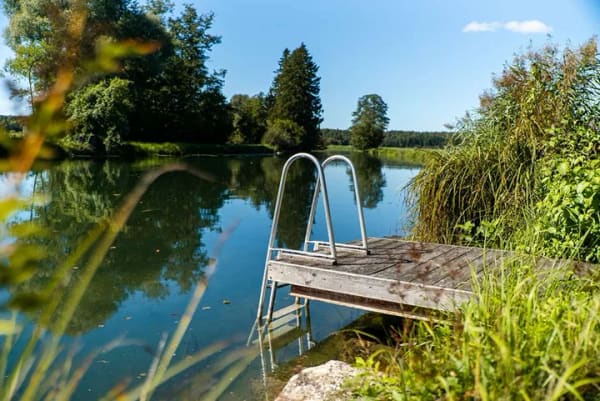 Immobilie in Schöngeising - ❖ Dreifamilienhaus. Amperlage. Seltenheitswert. ❖  Ein Ort, für den andere einen Tagesausflug machen - Bild 1