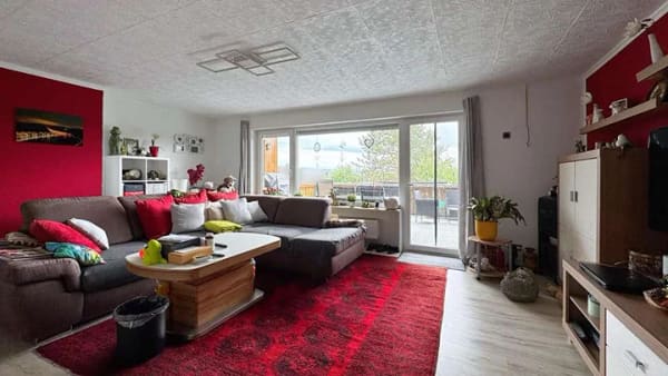 Immobilie in Hungen - Vielseitig wohnen: Gepflegtes Dreifamilienhaus, zusätzliche Einliegerwohnung, Garten und Pool in Hu - Bild 3