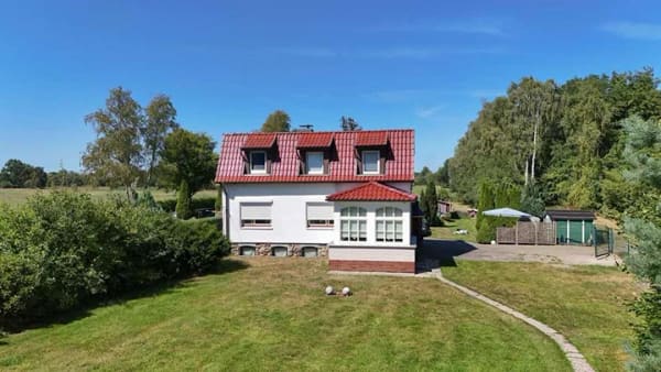 Immobilie in Klein Nordende - Einfamilienhaus im Naturschutzgebiet und teils nur 30 Minuten von Eimsbüttel entfernt.* - Bild 0