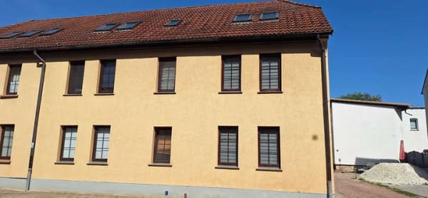 Immobilie in Köthen (Anhalt) - Renovierungsbedürftiges Mehrfamilienhaus mit drei Wohneinheiten - Bild 0